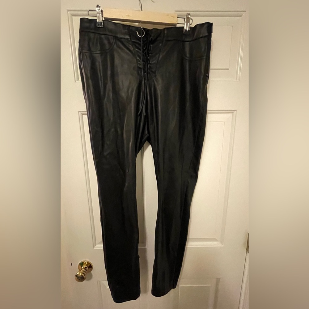 Zara leggings with front tie. Size XL